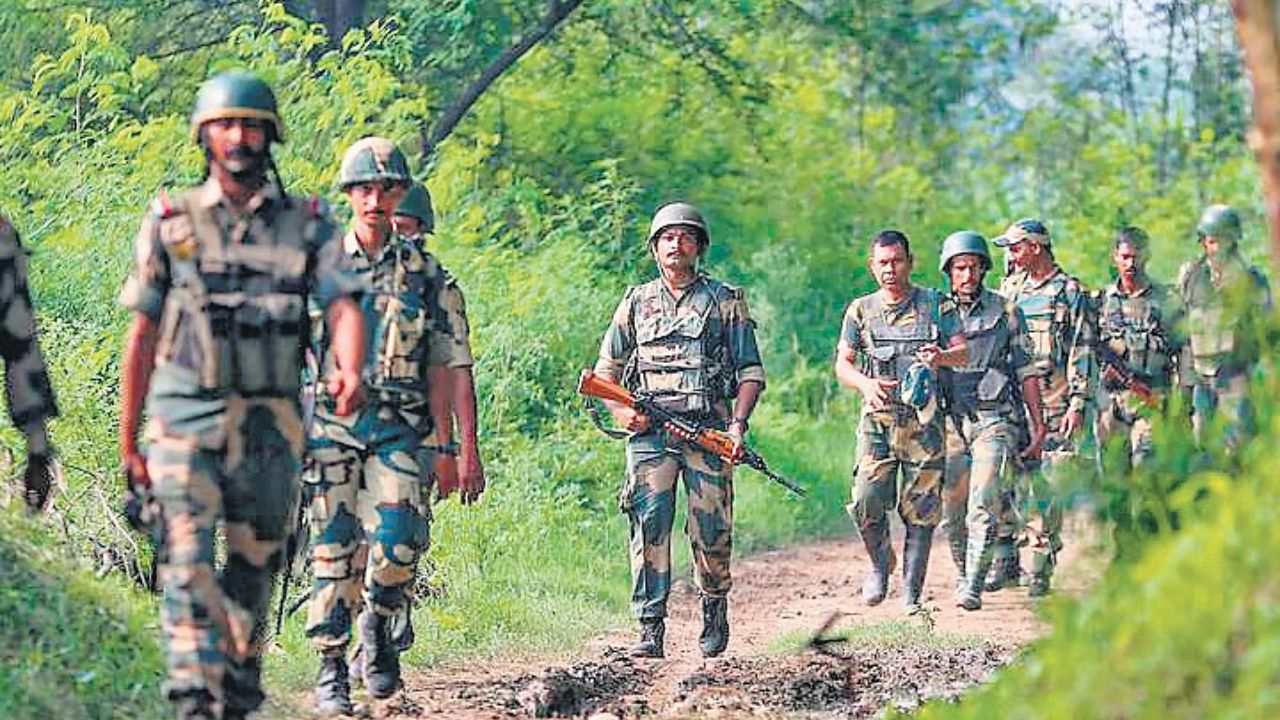 CRPF: సీఆర్పీఎఫ్ ఆపరేషన్ విజయవంతం.. కర్రెగుట్టలపై బేస్ క్యాంప్ ఏర్పాటు..!
