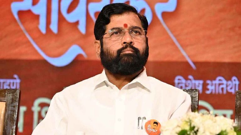 Shiv Sena MP: “ప్రజల గుండెల్లో షిండేనే సీఎం”.. మహాయుతి కూటమిలో కొత్త వివాదం..