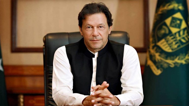 Imran Khan: “మరణం” వార్తలకు చెక్.. ఇమ్రాన్‌ ఖాన్‌ను కలిసేందుకు సోదరికి అనుమతి..