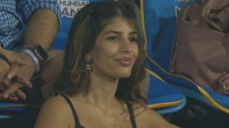 Hardik Pandya: ఫైనల్లీ హార్దిక్ పాండ్యా దొరికేశాడు.. ఏకంగా బస్సులో! వీడియో వైరల్