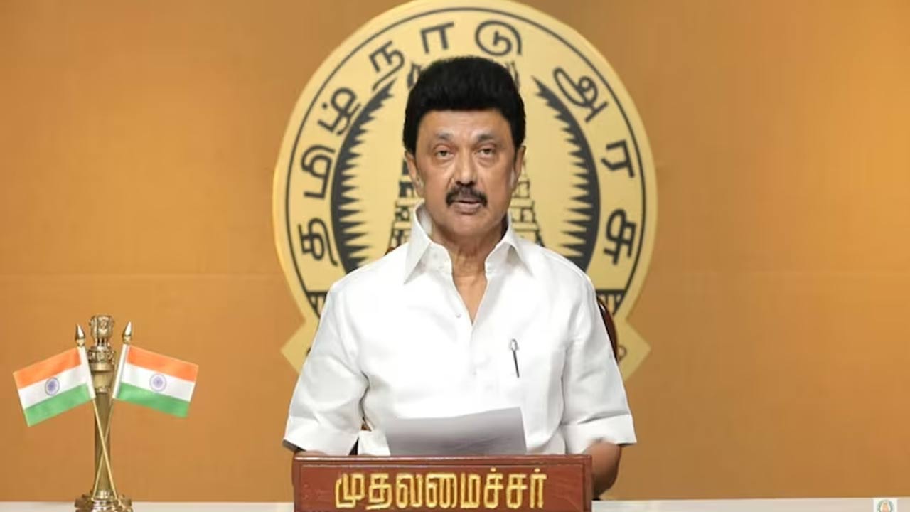 Tamil Nadu: తొలిసారి గవర్నర్, రాష్ట్రపతి అనుమతి లేకుండానే 10 బిల్లులు ఆమోదం