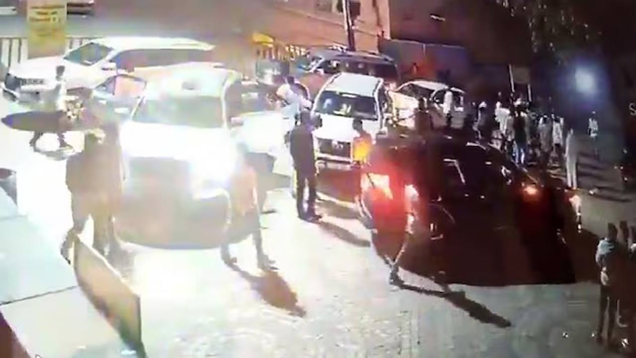 MP: పూజారిపై బీజేపీ ఎమ్మెల్యే కుమారుడు దాడి.. కేసు నమోదు