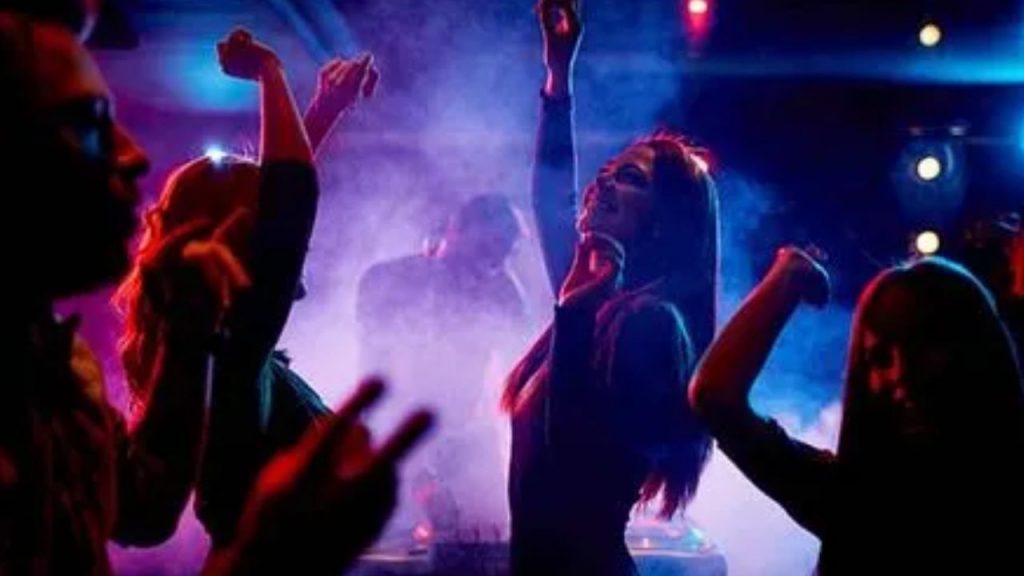 Moinabad Mujra Party