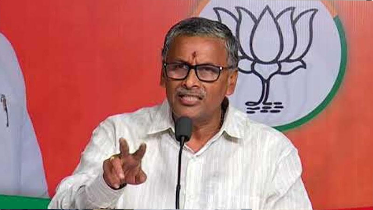 Ex-MLA NVSS Prabhakar Warns of Safety Menace in Hyderabad Ex-MLA NVSS Prabhakar Warns of Safety Menace in Hyderabad
