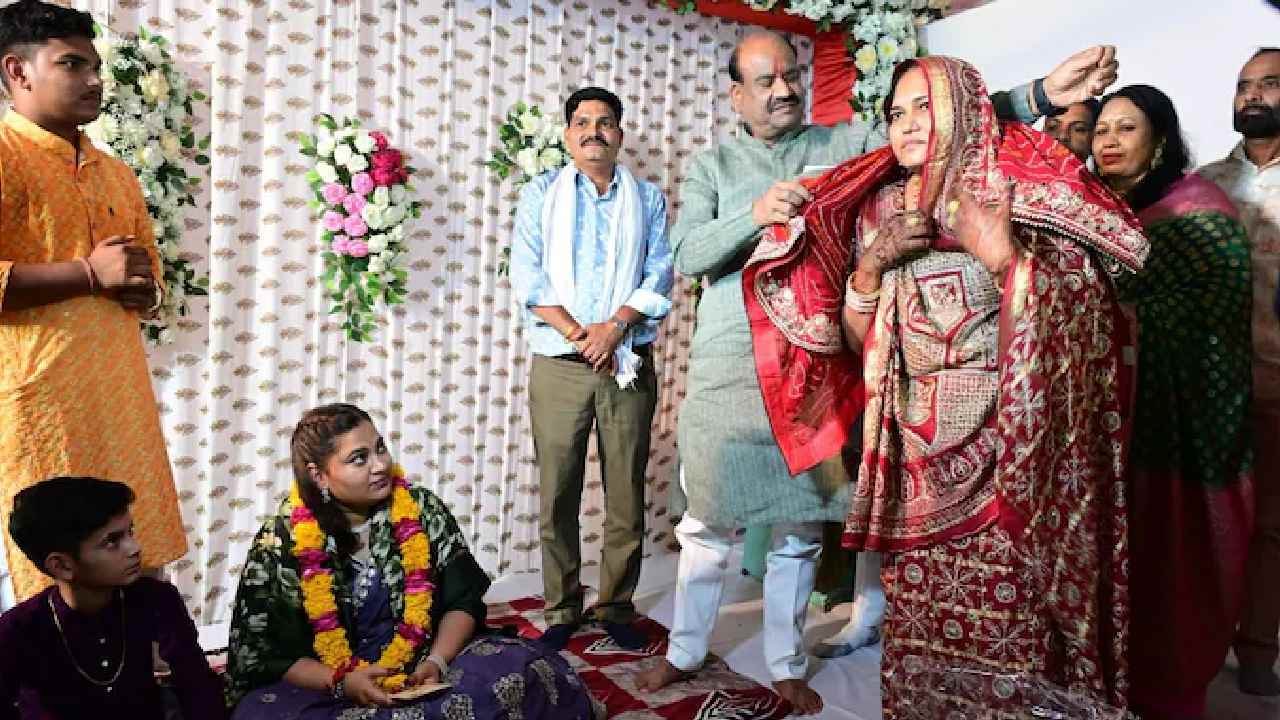 Om Birla: పుల్వామా అమరుడి కుమార్తె వివాహం.. మాట నిలబెట్టుకున్న లోక్‌సభ స్పీకర్..