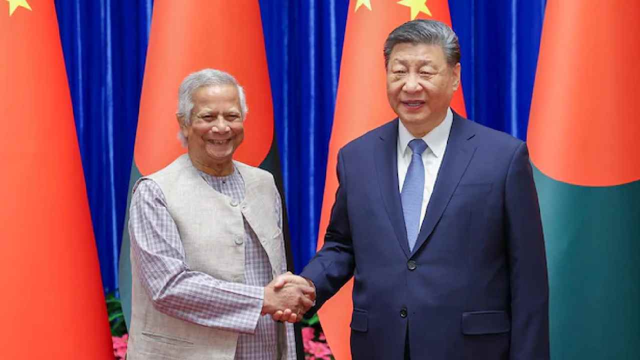 Bangladesh: చికెన్స్ నెక్ దగ్గరకు పాకిస్తాన్, కోల్‌కతా సమీపానికి చైనా.. భారత్‌తో యూనస్ గేమ్స్..