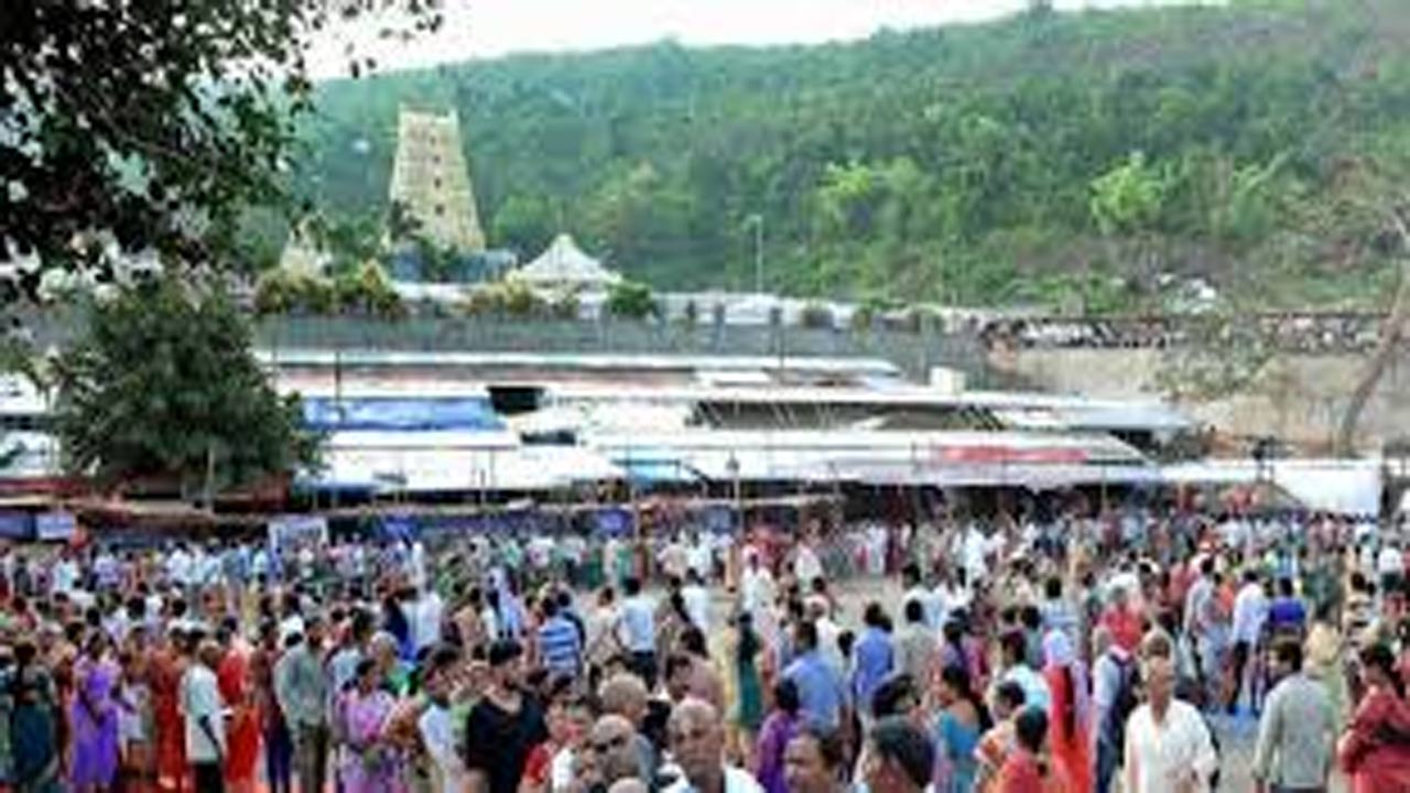 Rain Alert: విశాఖకు వర్ష సూచన.. సింహాచలంలో వేగంగా దర్శనాలు