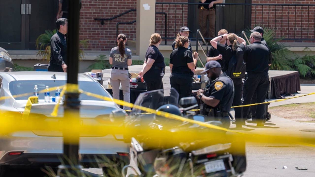 US: ఫ్లోరిడా యూనివర్సిటీలో కాల్పులు.. ఇద్దరు మృతి