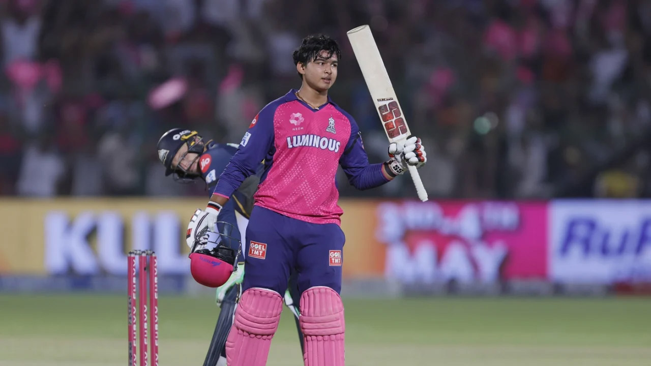 Vaibhav Suryavanshi: సిక్సులతో విరుచుకుపడ్డ వైభవ్ సూర్యవంశీ.. రెండో ఫాస్టెస్ట్ సెంచరీ నమోదు