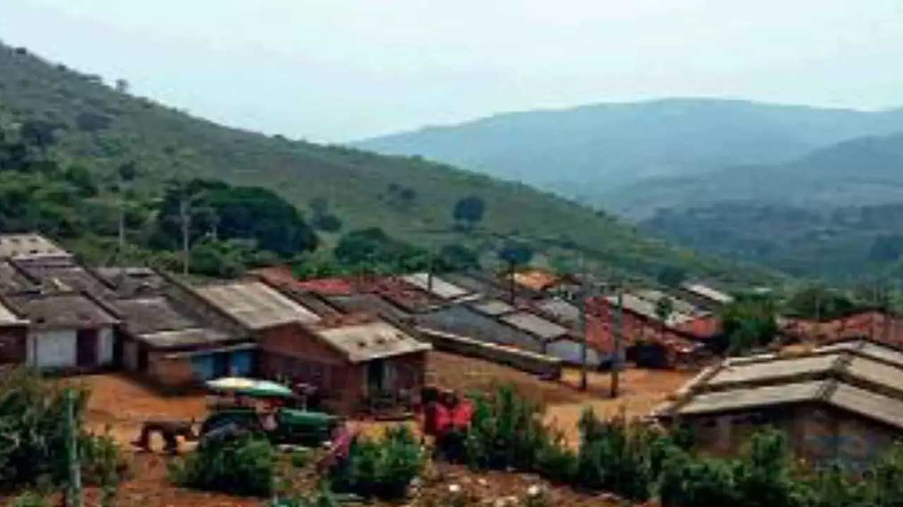 Andhra-Odisha Border: బతికిన.. చచ్చినా ఏపీలోనే.. మాకు ఒడిశా వద్దు..!