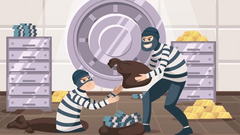Bank Robbery : బ్యాంకు గోడకు కన్నం పెట్టిన “కన్నయ్యలు”.. కానీ సైరన్ చూసి సైడ్ అయ్యారు.!