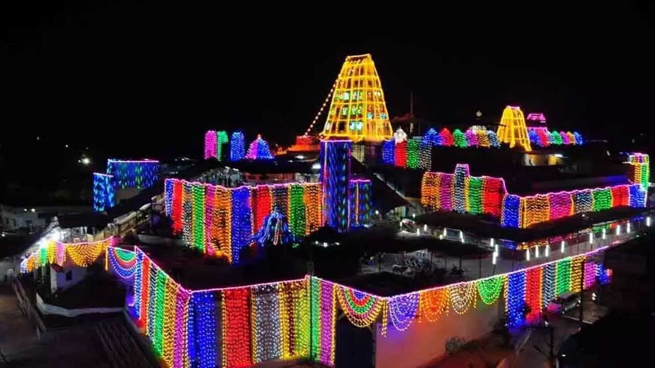 Sri Rama Navami : రేపు అంగరంగ వైభవంగా భద్రాద్రిలో రామయ్య కళ్యాణం.. పట్టు వస్త్రాలు సమర్పించనున్న సీఎం