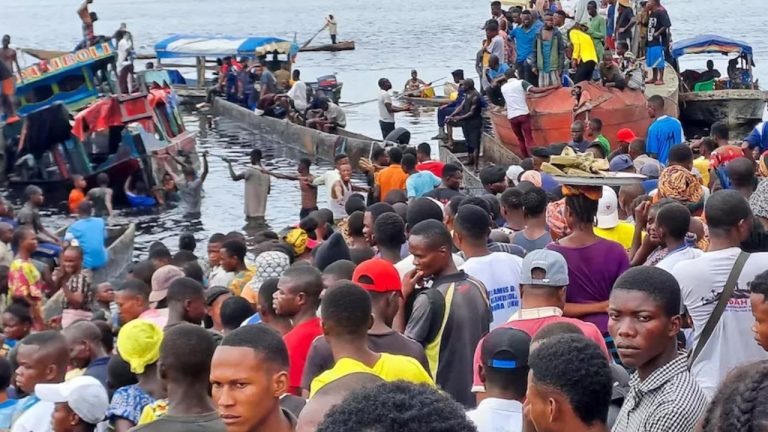 Congo: తీవ్ర విషాదం.. నదిలో పడవ బోల్తా.. 148 మంది మృతి