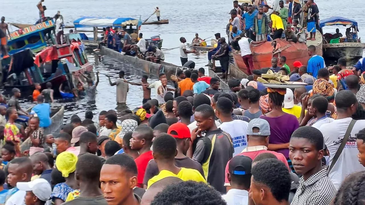 Congo: తీవ్ర విషాదం.. నదిలో పడవ బోల్తా.. 148 మంది మృతి