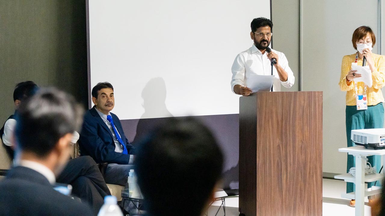 CM Revanth Reddy: నవ ప్రపంచాన్ని నిర్మిద్దాం.. తెలంగాణలో పెట్టుబడులు పెట్టండి