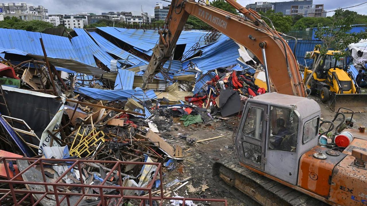 Hydra Demolitions In Hafeezpet And Injapur - NTV Telugu