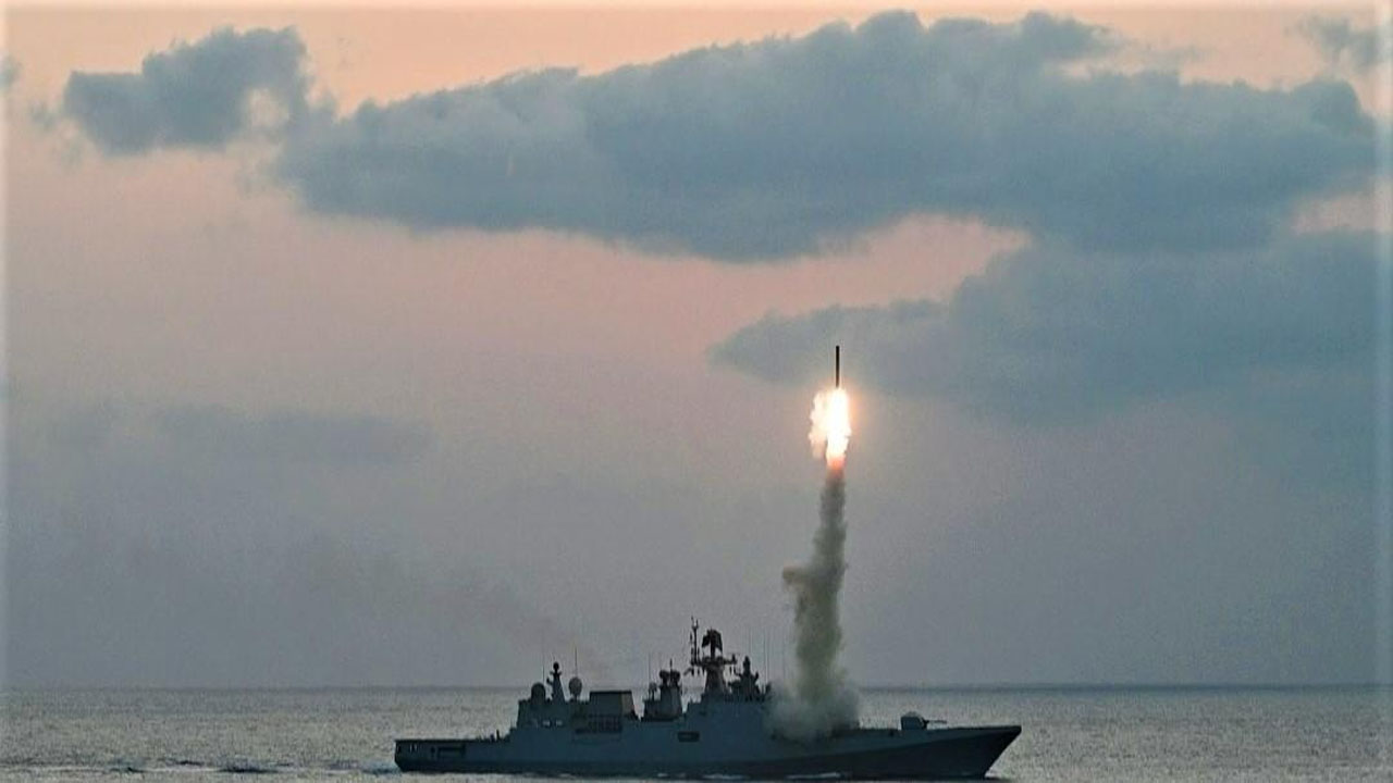 Indian Navy: దేనికైనా రెడీ.. యాంటీ షిప్‌ మిసైల్స్‌ను పరీక్షించిన భారత నౌకాదళం!
