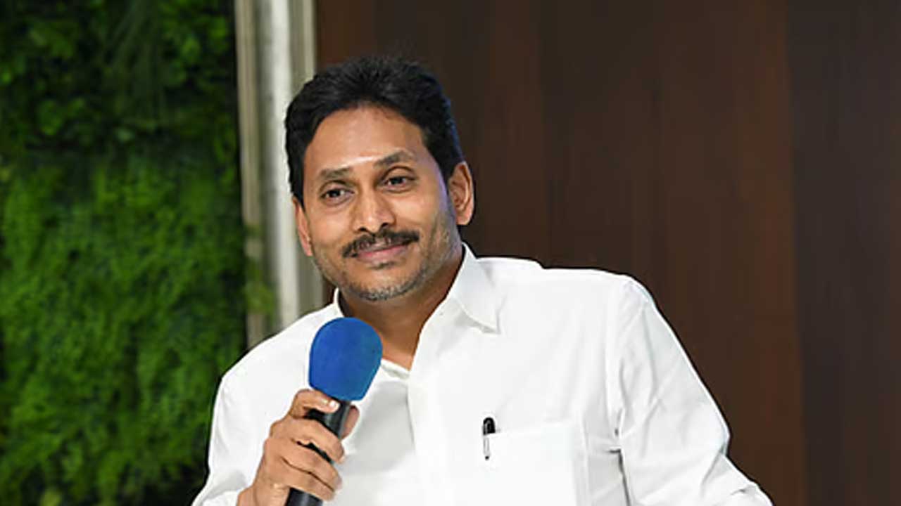 YSRCP: మళ్లీ వైఎస్ జగన్ అధికారంలోకి వస్తేనే సంక్షేమ పథకాలు అమలవుతాయి..