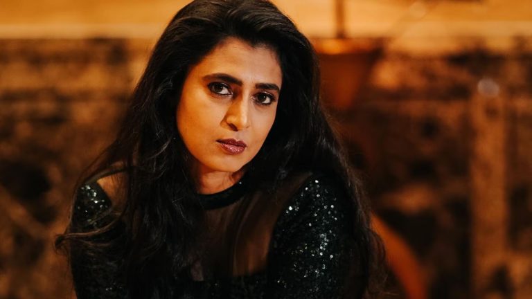 Kasthuri : రాత్రి 9 దాటిందంటే చాలు దానిపై మనసు లాగేస్తోంది..