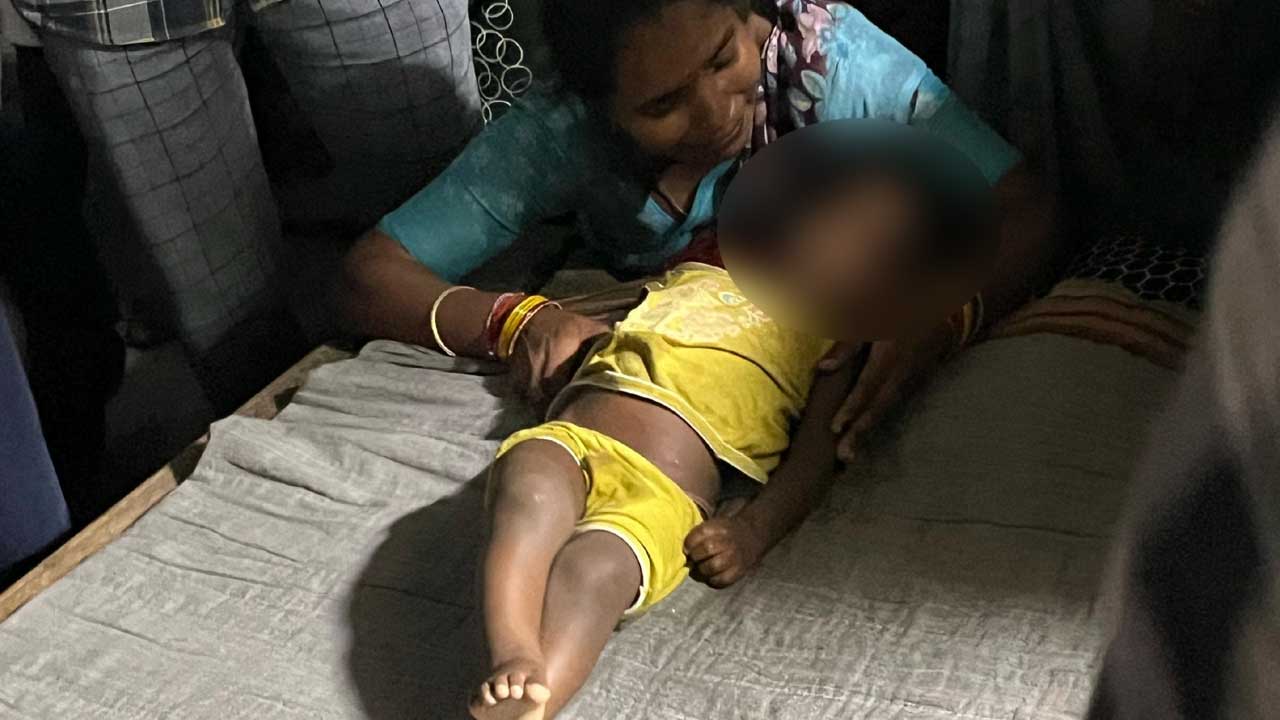 Tragedy : జయశంకర్ భూపాలపల్లి జిల్లాలో విషాదం.. కార్పెంటైన్ ఆయిల్ తాగి 21 నెలల చిన్నారి మృతి