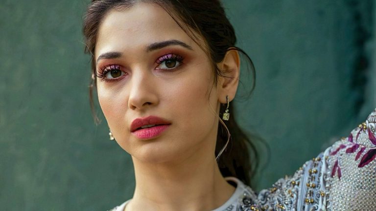 Tamannaah : గ్లామర్ మీద ఉన్న శ్రద్ధ.. ఎంచుకునే పాత్ర మీద కూడా ఉండాలి..