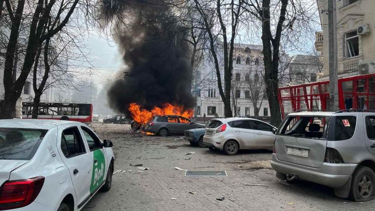 Ukraine War: ఉక్రెయిన్‌పై రష్యా క్షిపణి దాడి.. 21 మంది మృతి, 80 మందికి గాయాలు..