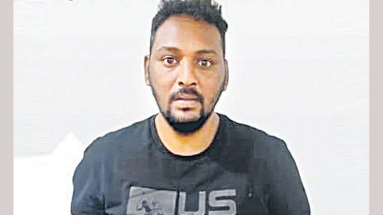 Hyderabad: ఎమ్మెల్యే ఫొటోలను ప్రొఫైల్ ఫొటోగా వాడుకుని.. 26 మంది యువతులను పెళ్లి పేరుతో నమ్మించి..