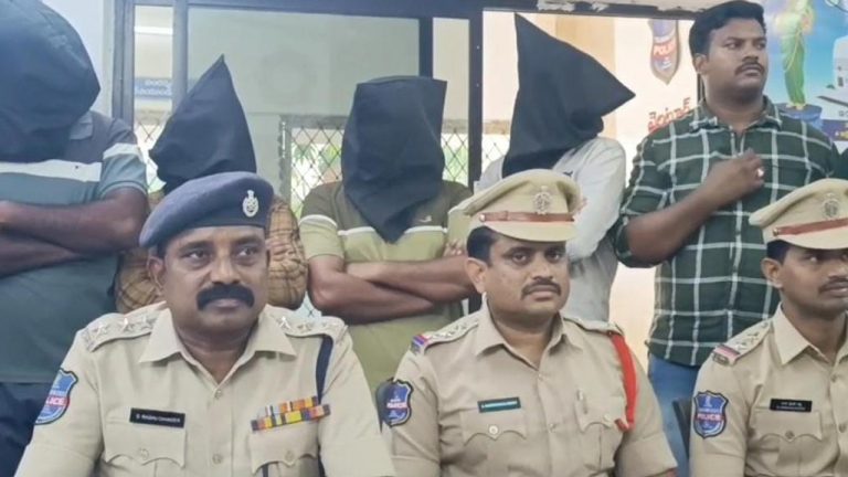 Crime News : వెల్గటూర్ లో నకిలీ కరెన్సీ ముఠా అరెస్ట్..
