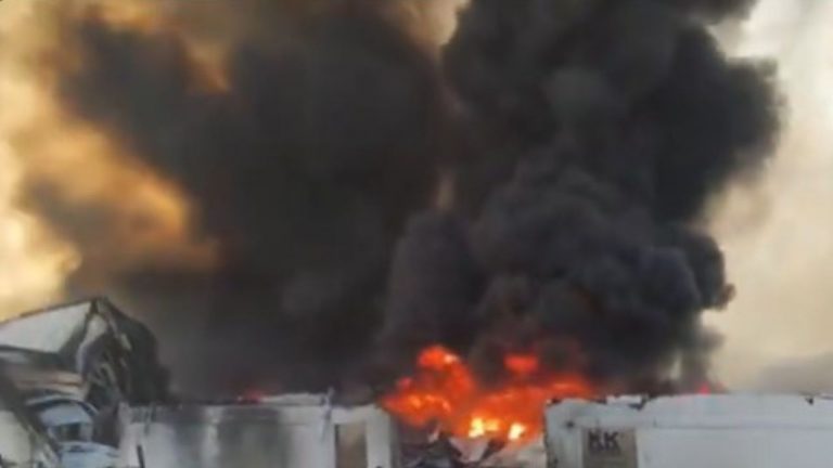 Fire break out: భారీ అగ్నిప్రమాదం.. అగ్నికి ఆహుతైన 22 గోదాములు..!