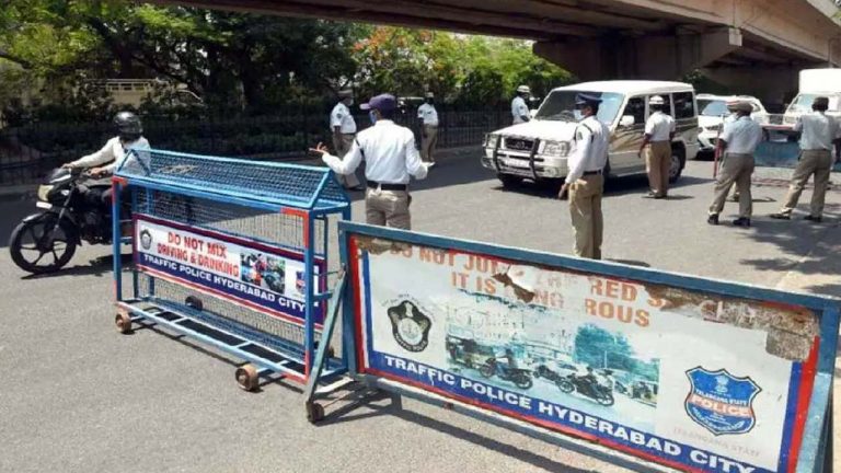 Traffic Restrictions: రేపు హైదరాబాద్ లో ట్రాఫిక్ ఆంక్షలు..