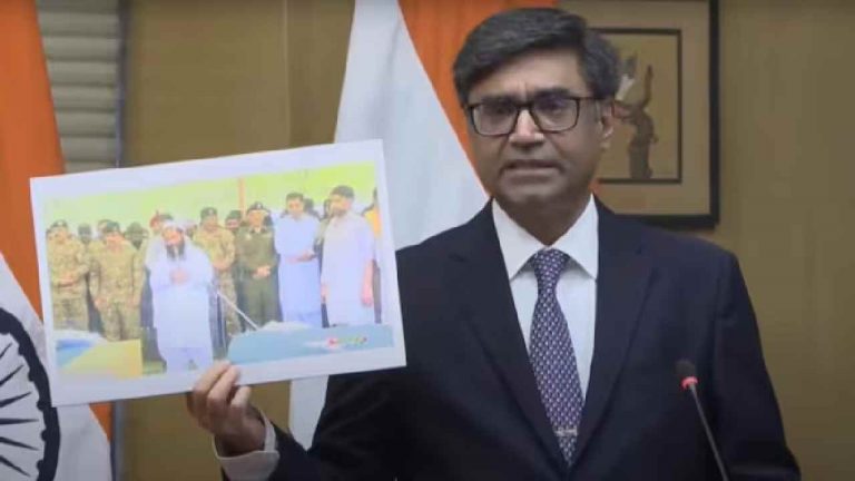 India Pakistan: ‘‘ఉగ్రవాదులకు ప్రభుత్వ లాంఛనాలతో అంత్యక్రియలా..?’’ పాక్ తీరుపై భారత్..