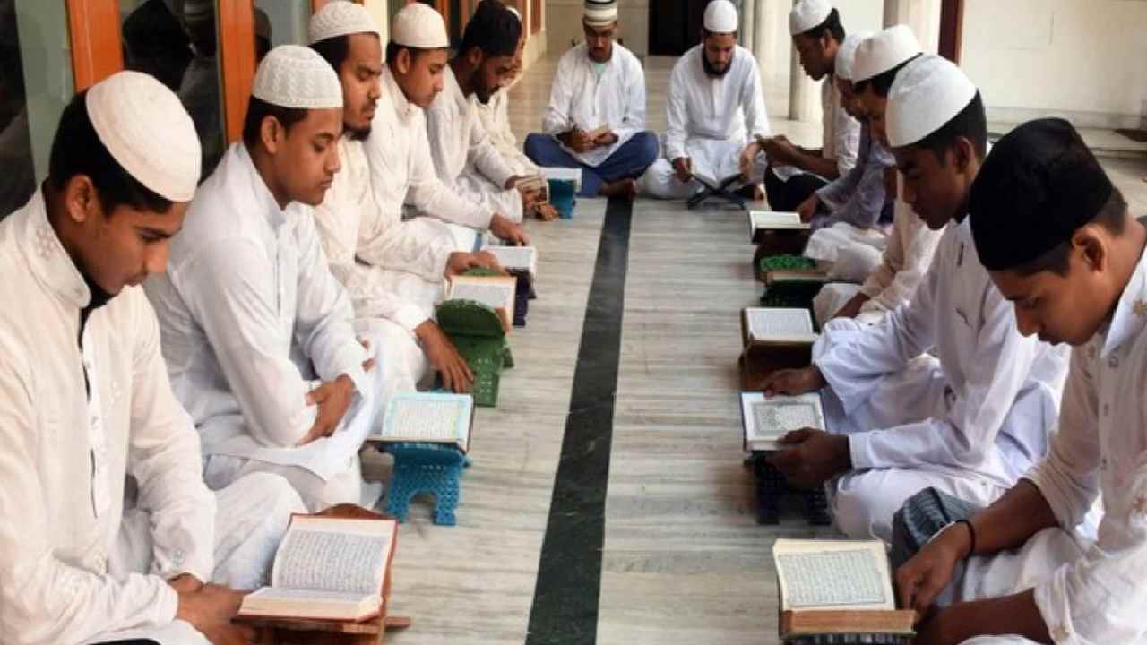 Pakistan: భారత్‌కి భయపడి వేలాది మదర్సాలను మూసేస్తున్న పాకిస్తాన్..