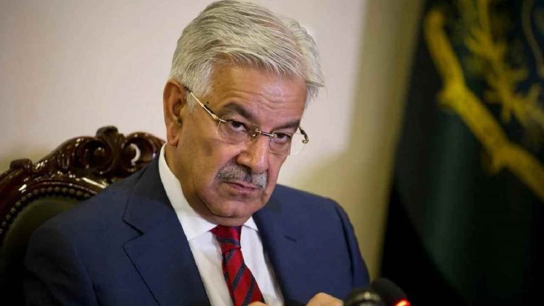 Khawaja Asif: భారత్‌పై పాకిస్థాన్ అణ్వాయుధాలు ప్రయోగిస్తుందా? పాక్ రక్షణ మంత్రి క్లారిటీ..