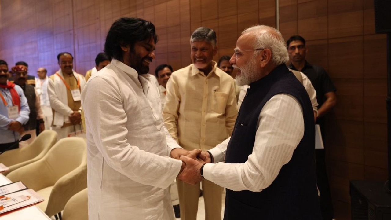 Pawan Kalyan: ప్రధాని మోడీ ఓట్లు కోసం చూడరు.. దేశ అభివృద్ధి కోసమే యోచిస్తారు!