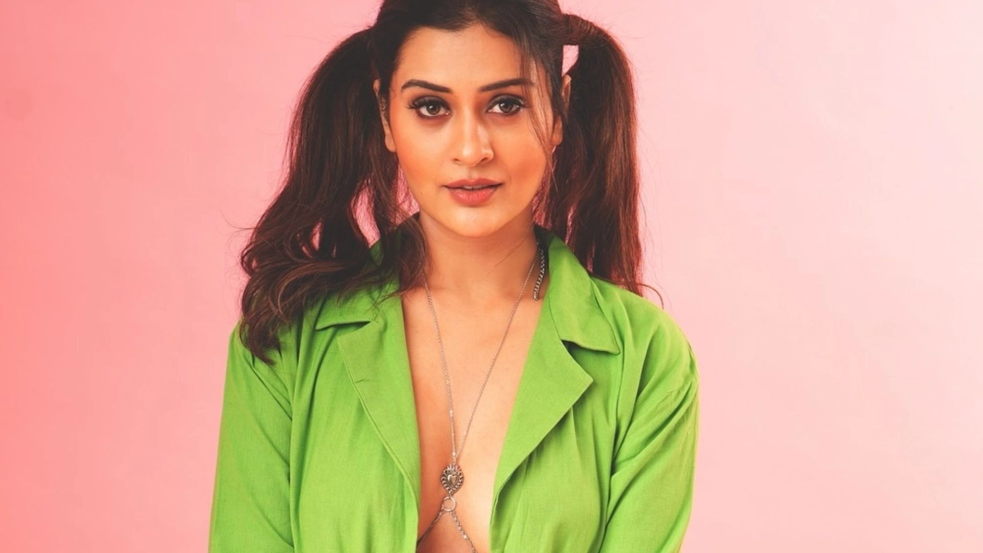 Payal : షెల్టర్‌ కోసం సోషళ్ మీడియాలో ఫోన్ నెంబర్ షేర్ చేసిన హీరోయిన్..