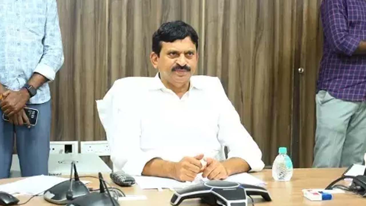 Ponguleti Srinivasa Reddy: భూములు ఉన్నవారికి రక్షణ కల్పించడమే భూ భారతి లక్ష్యం.