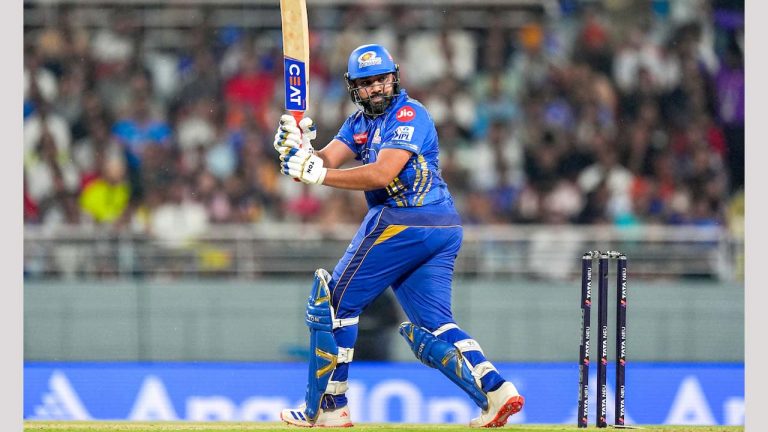Rohit Sharma: ఐపీఎల్‌లో రోహిత్ శర్మ రికార్డుల మోత… సిక్సర్లతో ట్రిపుల్ సెంచరీ..