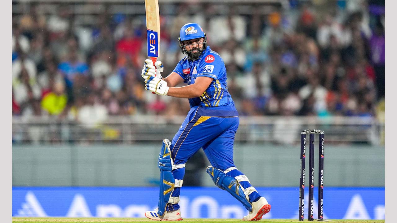 Rohit Sharma: ఐపీఎల్‌లో రోహిత్ శర్మ రికార్డుల మోత… సిక్సర్లతో ట్రిపుల్ సెంచరీ..