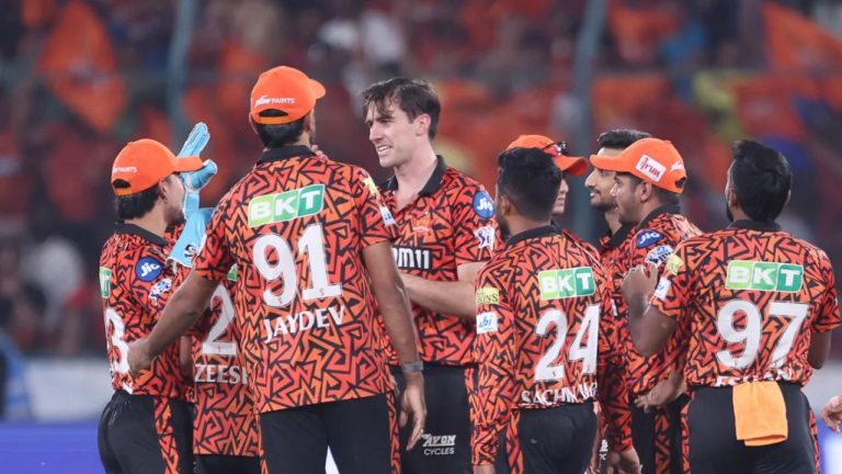 DC vs SRH: కమ్మిన్స్ దెబ్బకు ఢిల్లీ బ్యాటర్లు విలవిల.. ఎస్⁭ఆర్⁭హెచ్ ముందు స్వల్ప లక్ష్యం.!