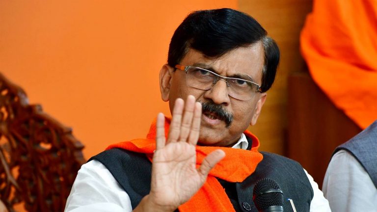Sanjay Raut: పహల్గామ్ ఉగ్రవాదులు బీజేపీలో చేరొచ్చు.. అందుకే పట్టుకోవడం లేదు