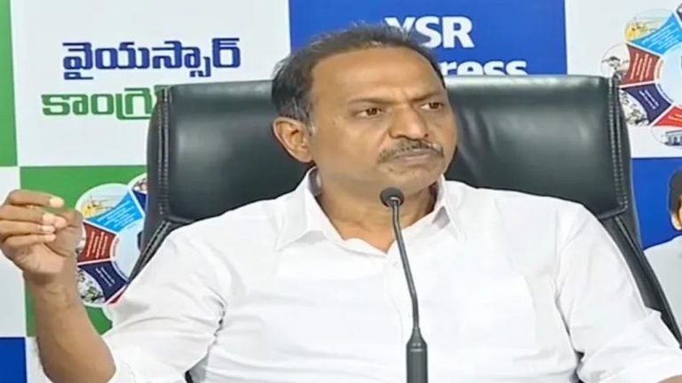 Satish Kumar Reddy: వైయస్సార్ విగ్రహాలకు టీడీపీ జెండాలు కట్టడం సమంజసమా..?