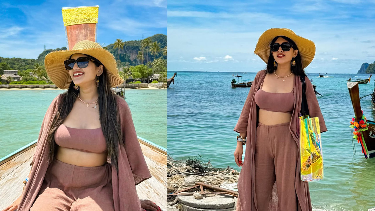 Sravanti : బీచ్ ఒడ్డున ఘాటు సొగసులు చూపిస్తున్న స్రవంతి