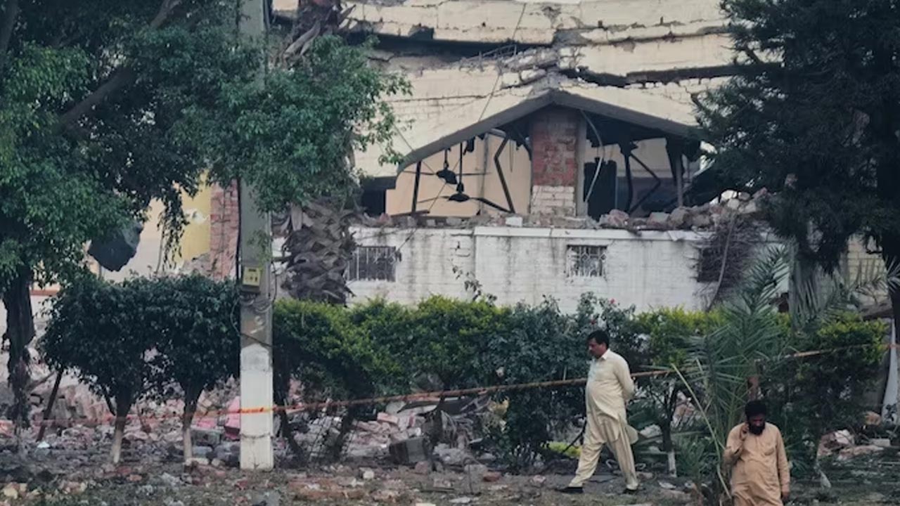 80 Terrorists Killed: ఉగ్రవాద శిబిరాలపై భారత్ దాడి.. 80 మందికి పైగా టెర్రరిస్టులు హతం..