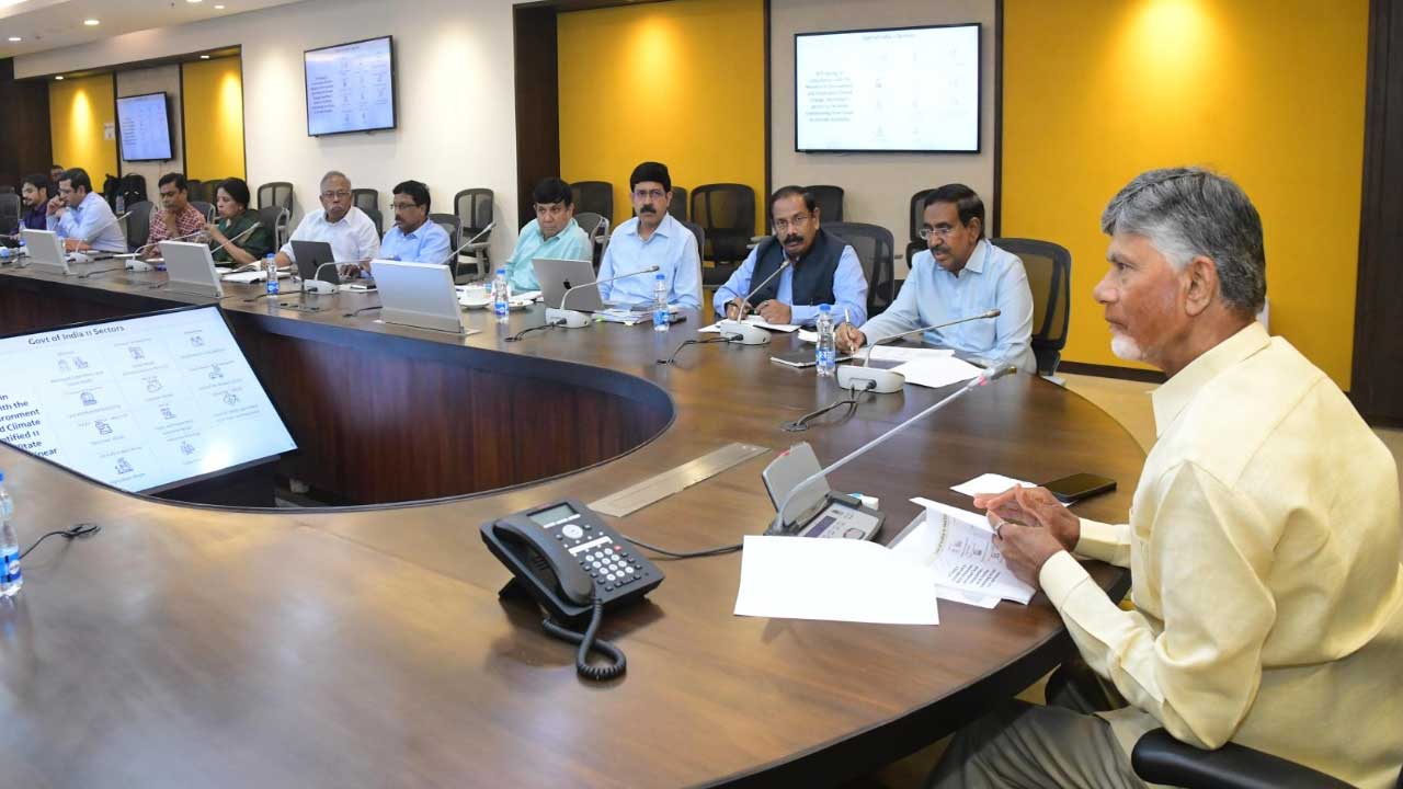 CM Chandrababu: స్వచ్ఛ పల్లెలతోనే స్వచ్ఛాంధ్రప్రదేశ్ సాధ్యం.. డ్వాక్రా మహిళలకు బాధ్యత..