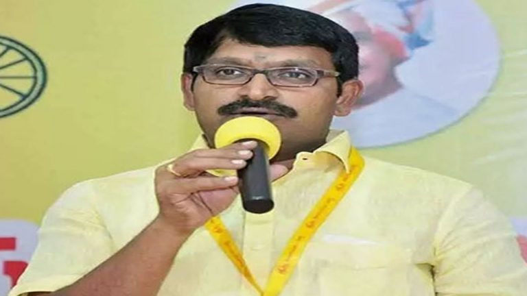 Beeda Ravichandra: కేసులకు భయపడే కాకాణి పరారయ్యారు!