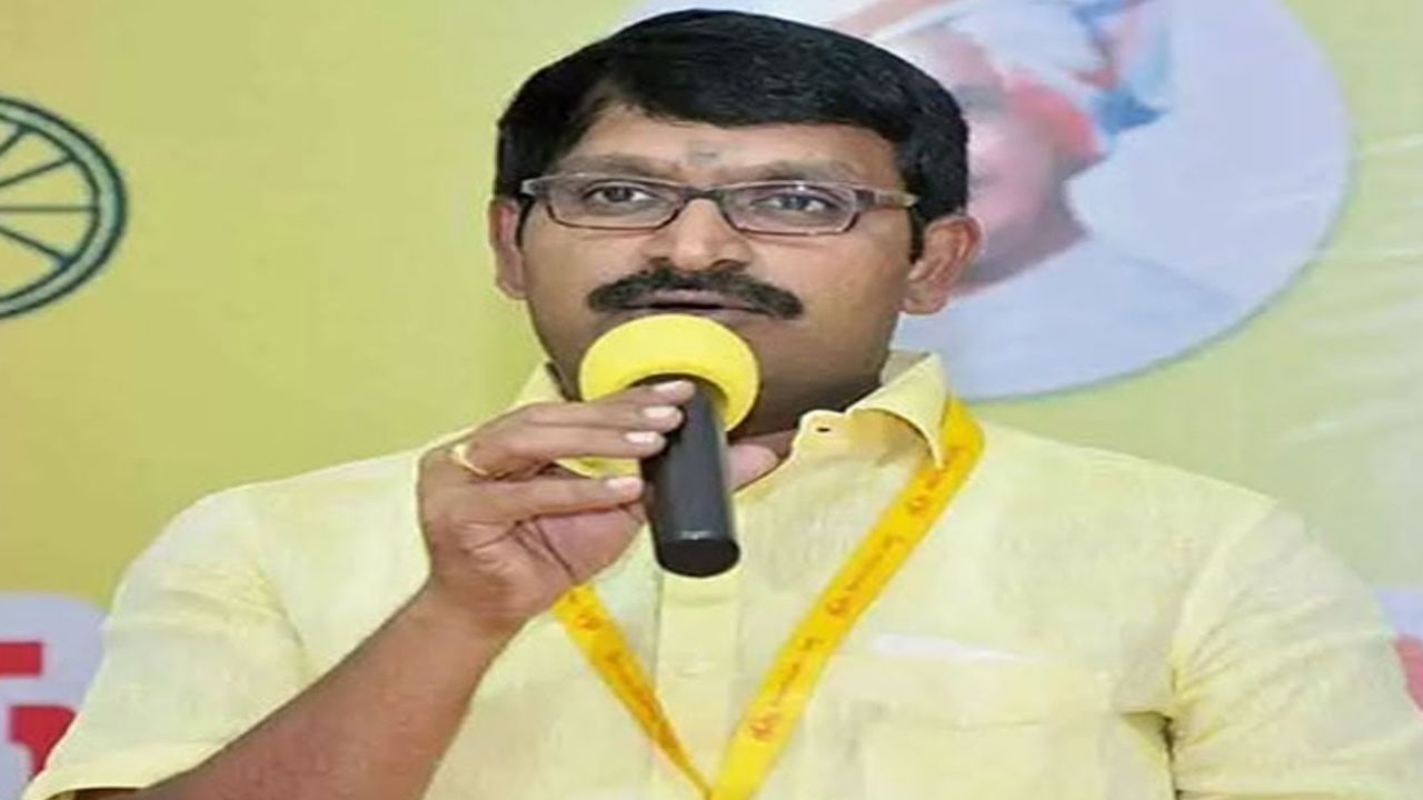 Beeda Ravichandra: కేసులకు భయపడే కాకాణి పరారయ్యారు!