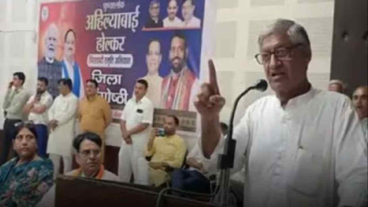 BJP MP: “పహల్గామ్‌లో మహిళలు ఝాన్సీలా పోరాడాల్సింది”.. వివాదంలో మరో బీజేపీ ఎంపీ