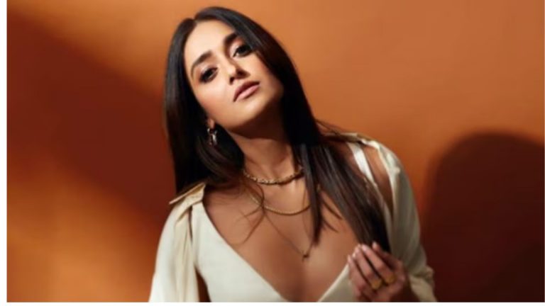 Ileana : నా పిల్లల్ని దానికి దూరంగా పెంచుతాను..