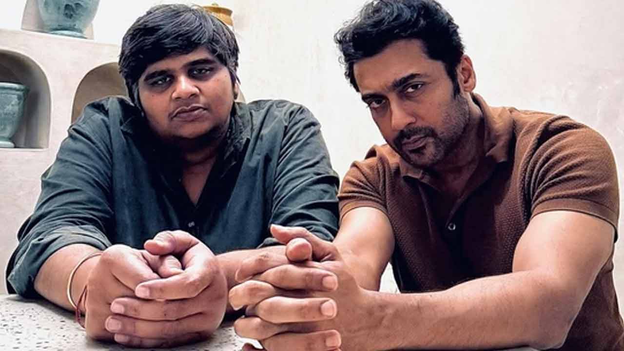 Karthik Subbaraj: సినిమా రివ్యూలు చూడకూడదు!