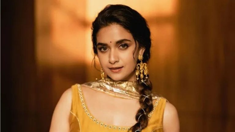 Keerthi Suresh : బాలీవుడ్‌లో మరో ఆఫర్ అందుకున్న కీర్తి సురేష్..